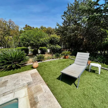Proche De St Tropez Avec Piscine Et Grand Jardin Au Calme